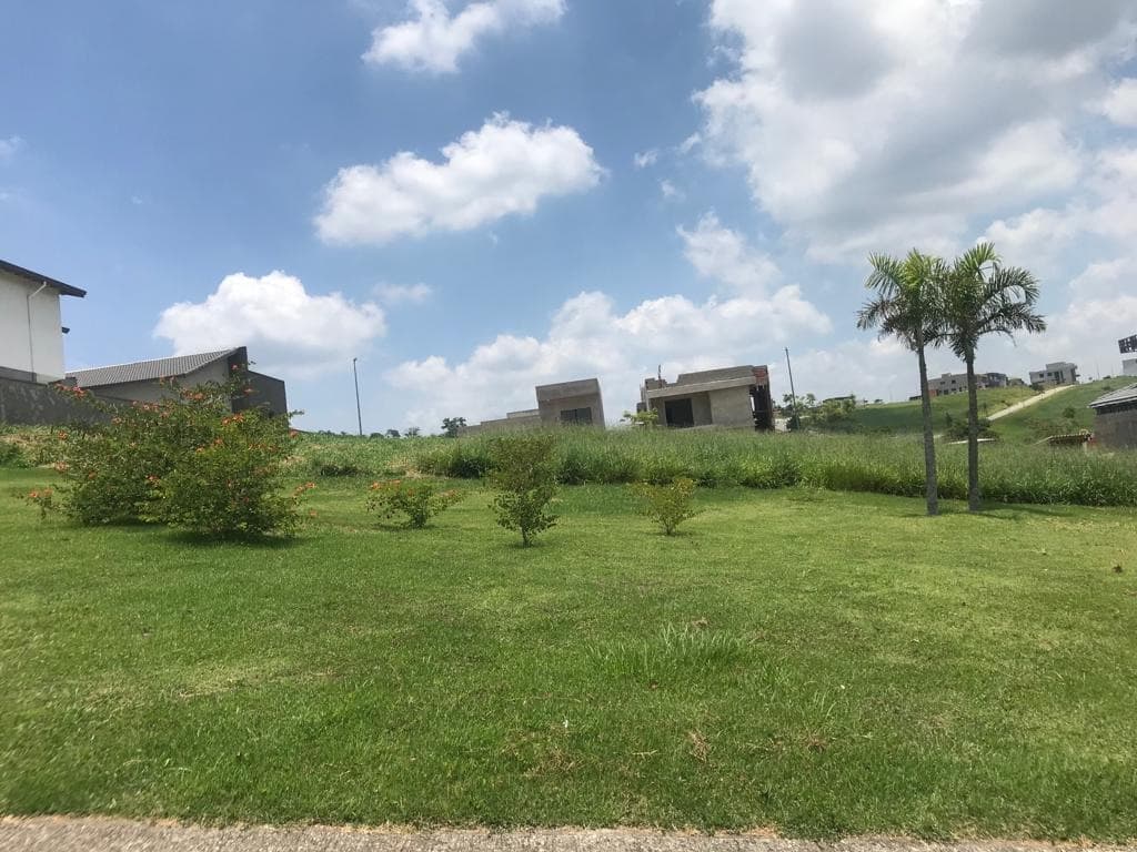 Terreno com 490 m² em Aldeia da Serra, Santana de Parnaíba — foto 1 de 13