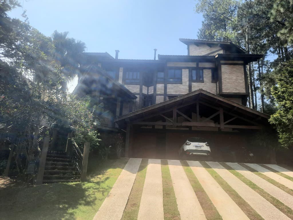 Casa com 3 quartos e 3 suítes em Aldeia da Serra, Barueri