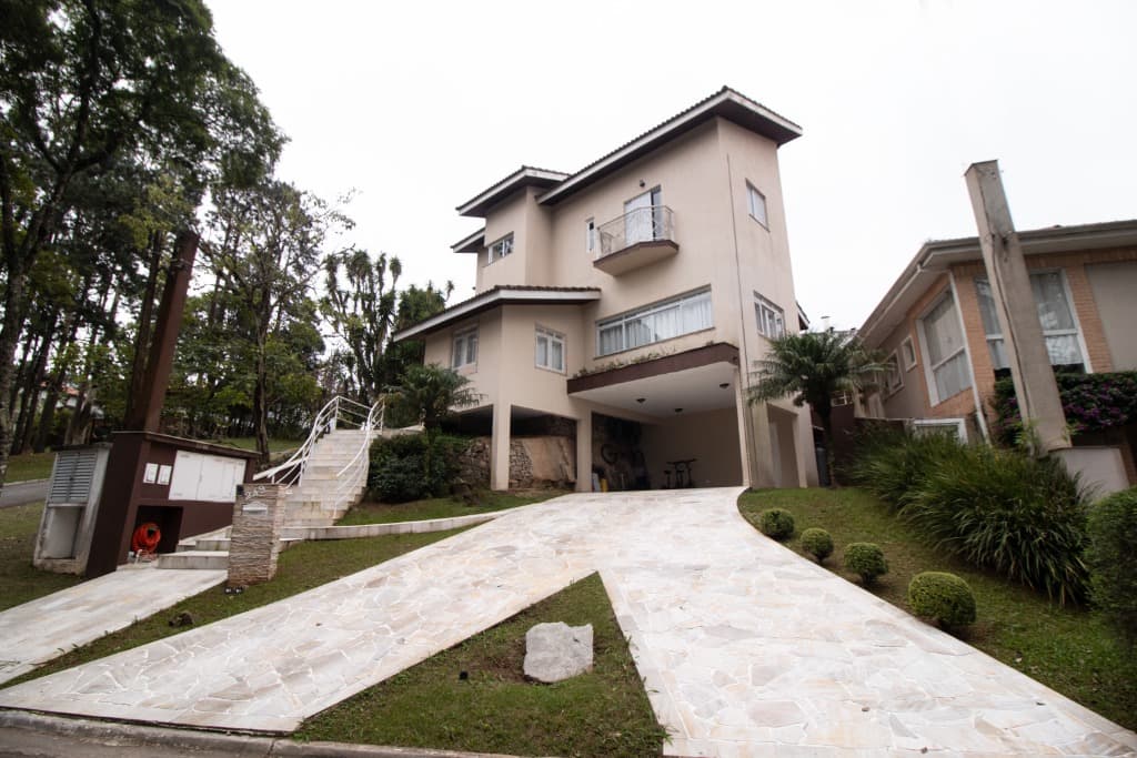 Casa com 4 quartos e 4 suítes em Aldeia da Serra, Barueri — foto 1 de 67
