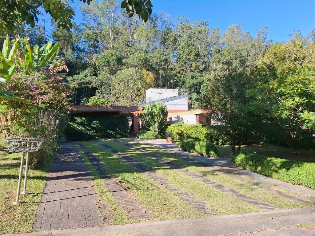 Casa com 5 quartos e 3 suítes em Aldeia da Serra, Itapevi — foto 1 de 80
