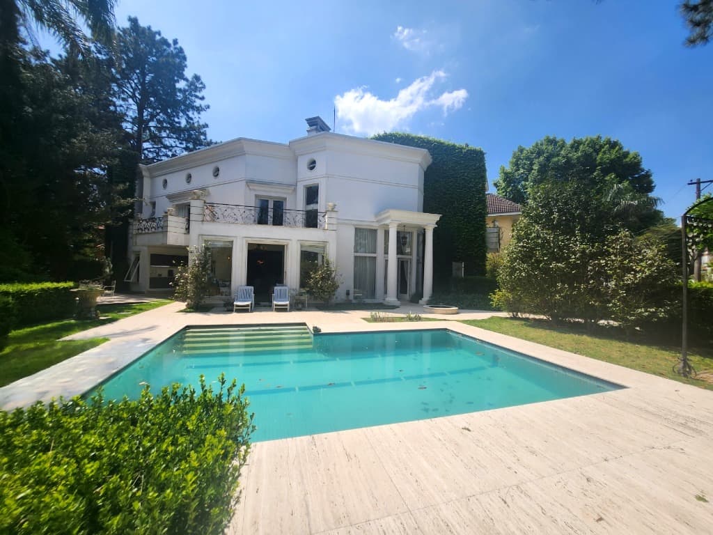 Casa com 5 quartos e 5 suítes em Aldeia da Serra, Barueri — foto 1 de 112