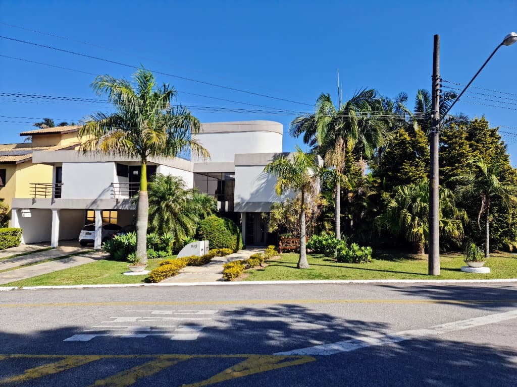 Casa com 4 quartos e 4 suítes em Aldeia da Serra, Barueri — foto 1 de 53