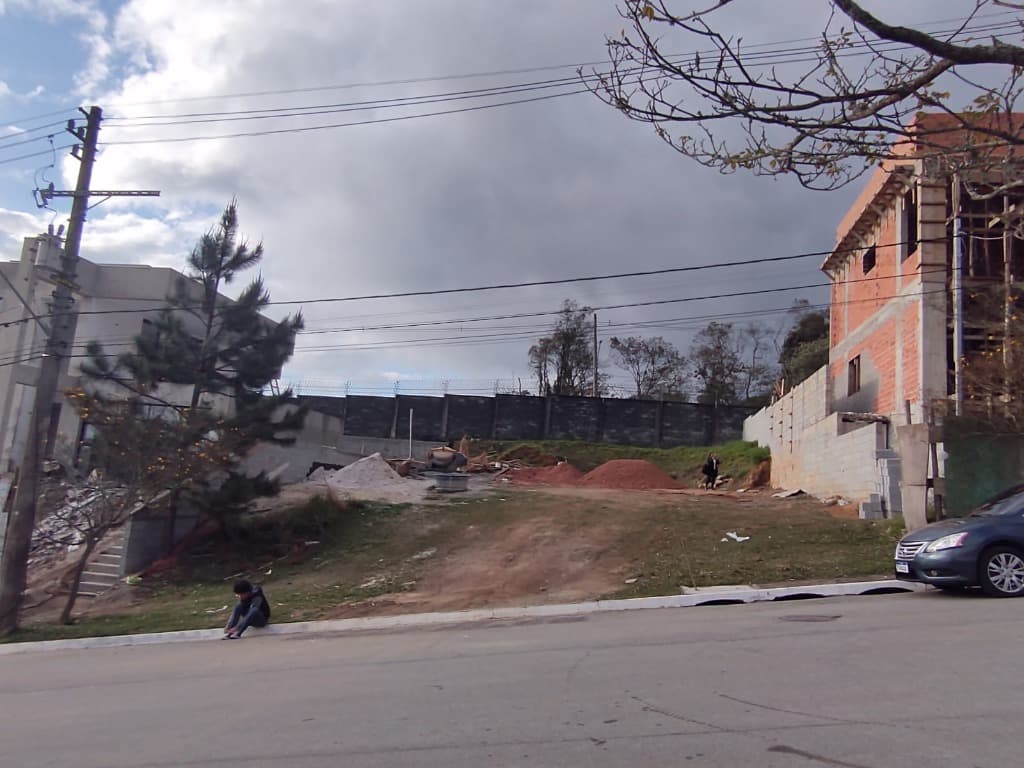Terreno com 532.12 m² em Aldeia da Serra, Santana de Parnaíba — foto 1 de 4