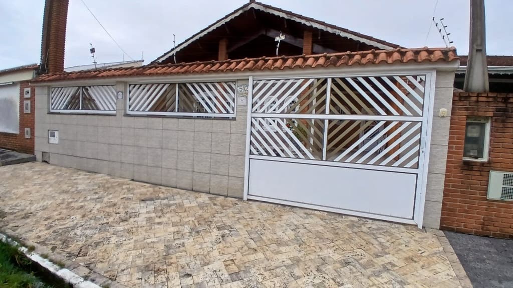Casa com 3 quartos e 1 suíte em Parque Balneário Oasis, Peruíbe — foto 1 de 29