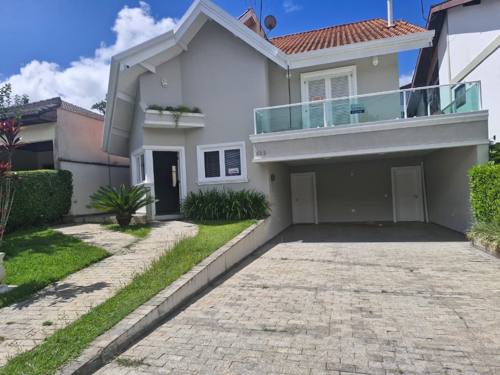 Casa com 3 quartos e 3 suítes em Aldeia da Serra, Barueri — foto 1 de 36