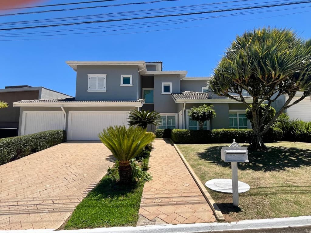 Casa de luxo em condomínio para locação em Barueri-SP, Aldeia da Serra: 5 quartos, 3 suítes, 3 salas, 7 banheiros, 9 vagas, 450m². — foto 1 de 49