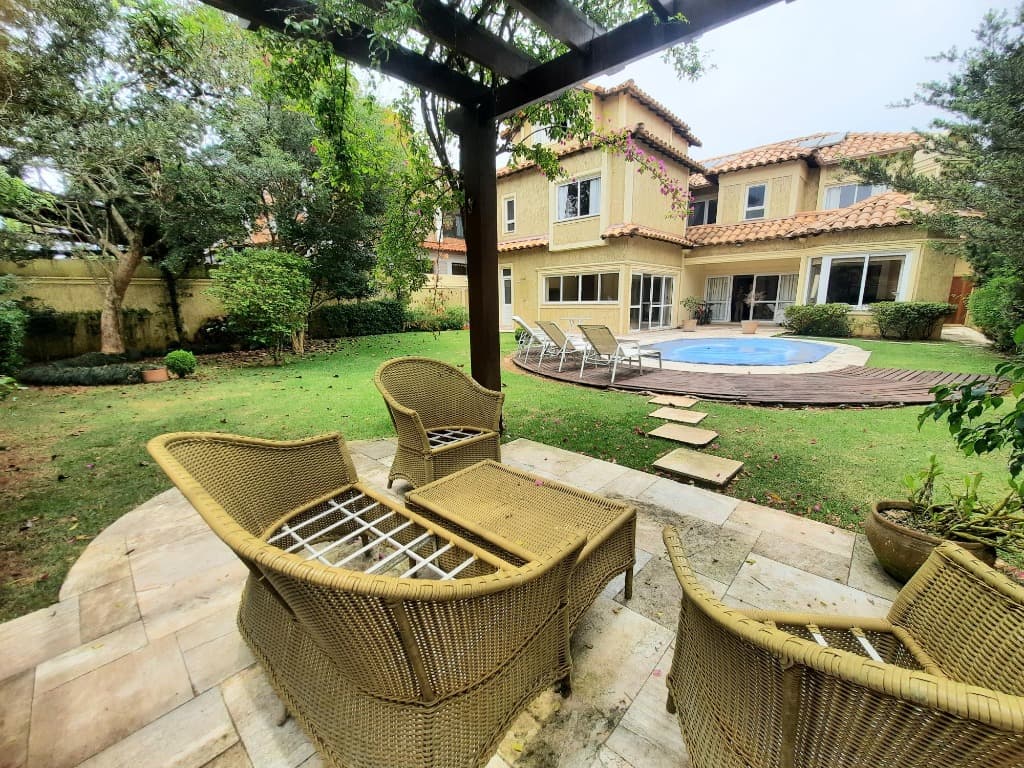 Casa com 4 quartos e 4 suítes em Aldeia da Serra, Santana de Parnaíba — foto 1 de 53