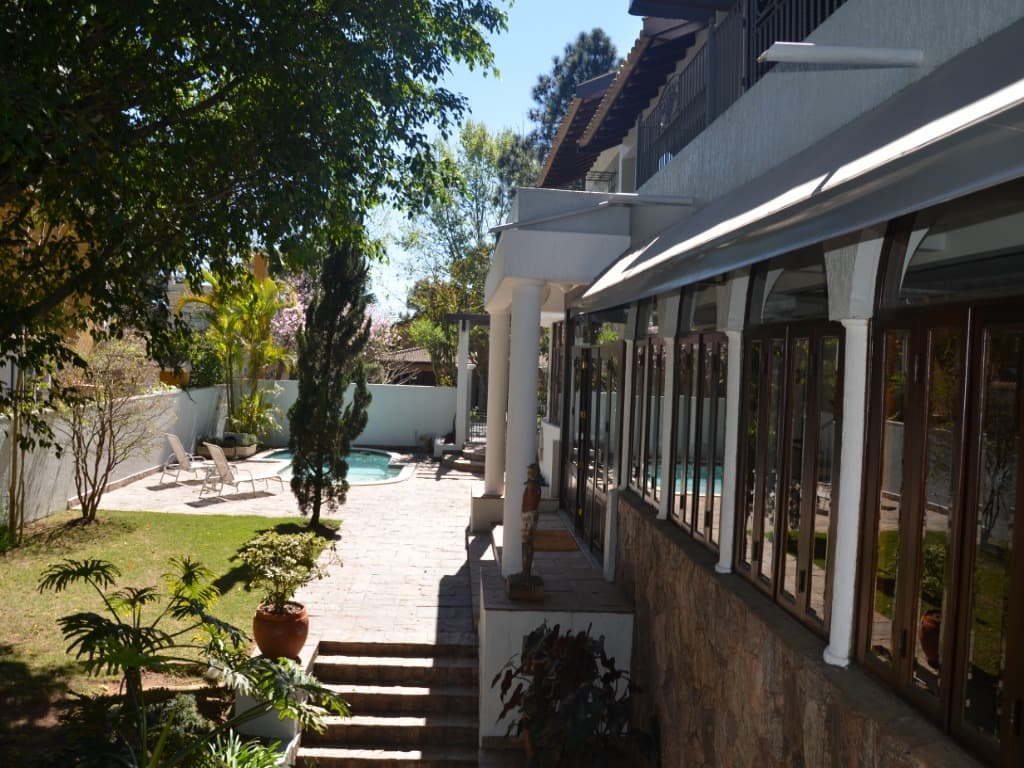 Casa com 4 quartos e 4 suítes em Aldeia da Serra, Barueri — foto 1 de 52