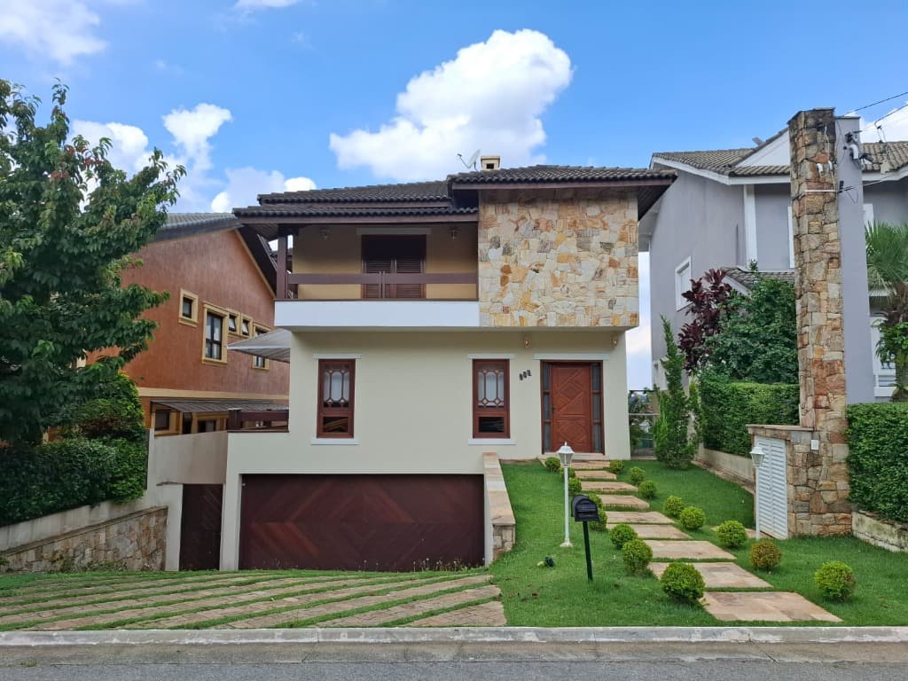 Imperdível: Casa em condomínio na Aldeia da Serra, Santana de Parnaíba-SP! 4 quartos, 2 suítes, 3 salas, 6 banheiros, 6 vagas, 385 m². — foto 1 de 80