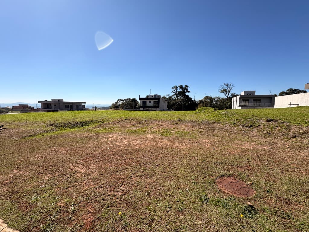Terreno com 598.22 m² em Aldeia da Serra, Santana de Parnaíba — foto 1 de 3