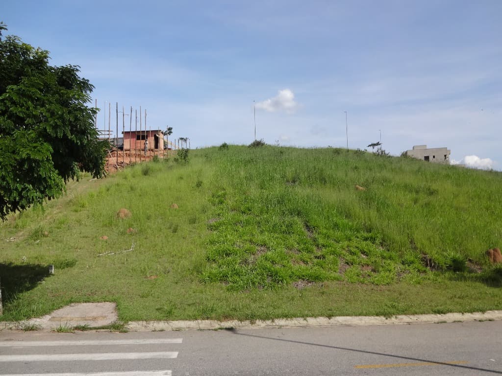 Terreno com 482.87 m² em Aldeia da Serra, Santana de Parnaíba — foto 1 de 3
