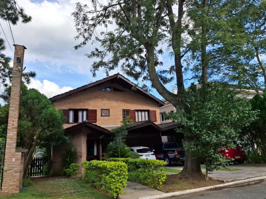 Casa com 5 quartos e 2 suítes em Aldeia da Serra, Santana de Parnaíba — foto 1 de 68