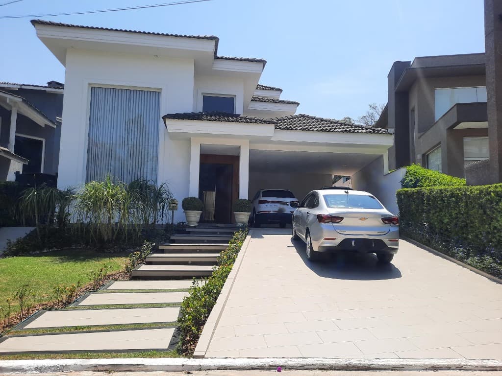 Casa à venda em Santana de Parnaíba-SP, Aldeia da Serra: 3 quartos, 3 suítes, 3 salas, 6 banheiros, 4 vagas, 325m². — foto 1 de 55