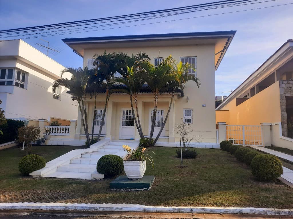 Casa com 3 quartos e 3 suítes em Aldeia da Serra, Barueri — foto 1 de 25