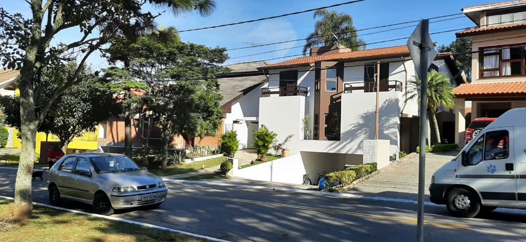 Casa com 4 quartos e 2 suítes em Aldeia da Serra, Santana de Parnaíba — foto 1 de 44