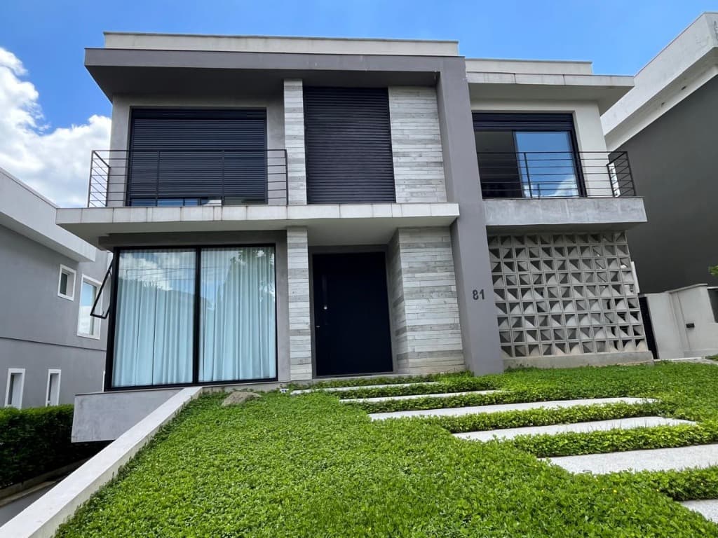 Casa com 4 quartos e 4 suítes em Aldeia da Serra, Barueri — foto 1 de 46