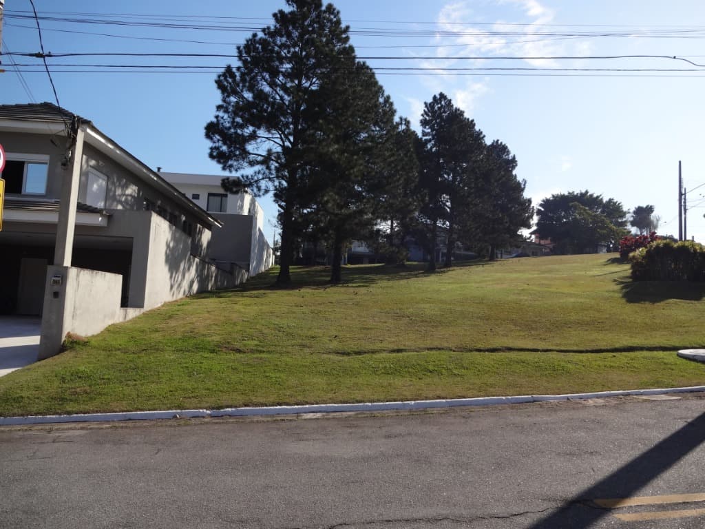 Terreno com 829.95 m² em Aldeia da Serra, Barueri — foto 1 de 9
