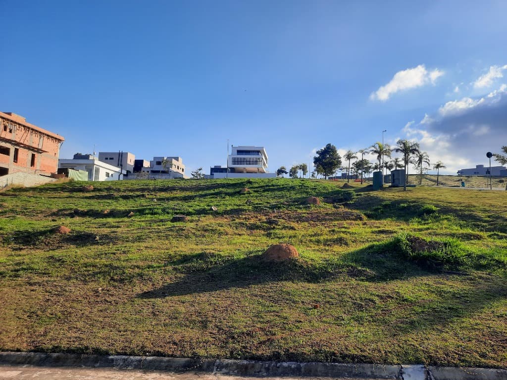 Terreno com 540.64 m² em Aldeia da Serra, Santana de Parnaíba — foto 1 de 6